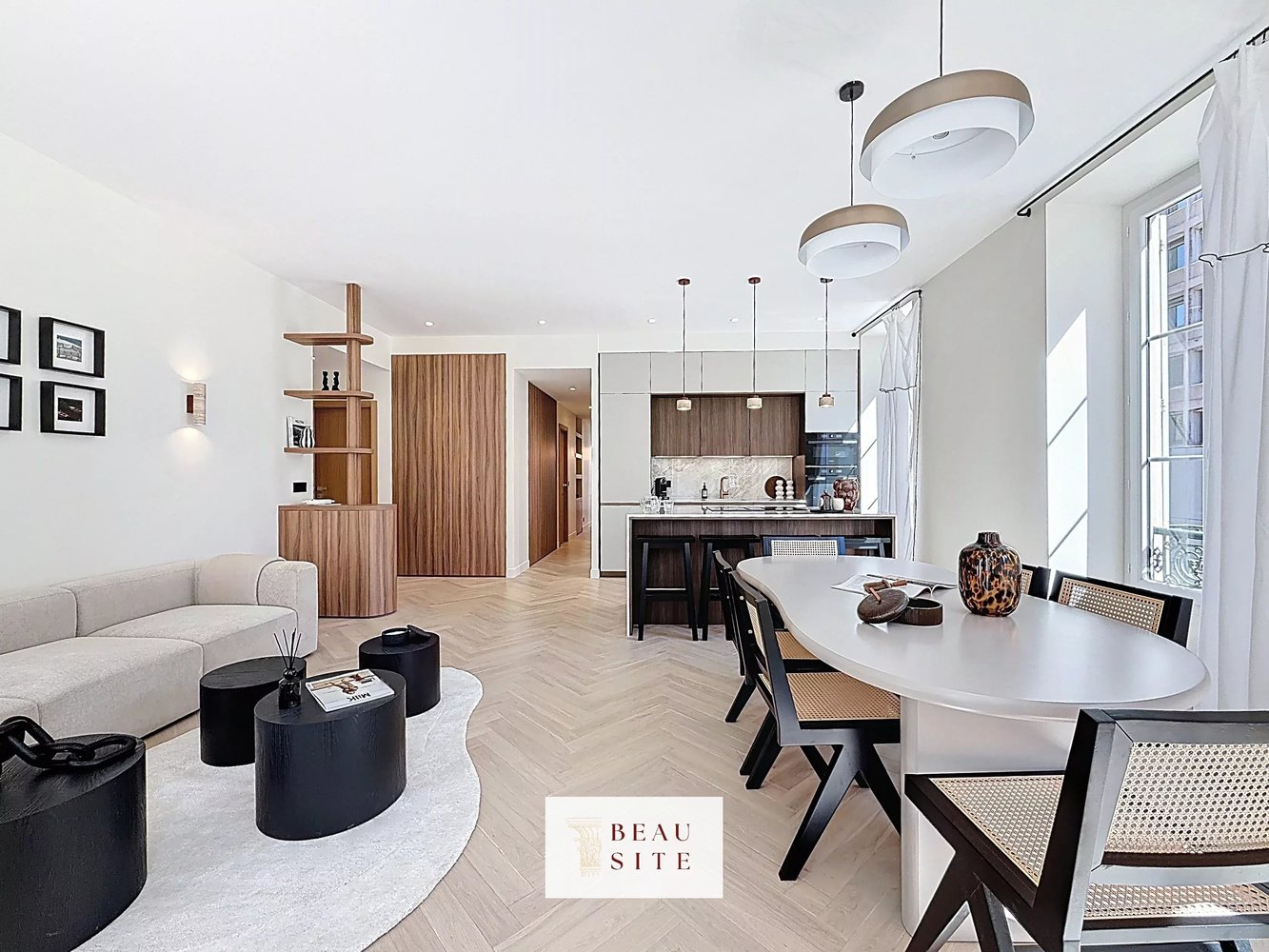 Property photo in Carre d'Argent