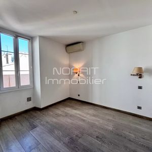 Property in Carre d'Argent