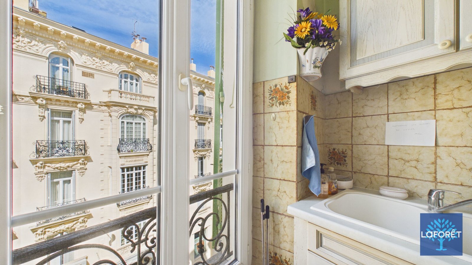 Property photo in Carre d'Argent