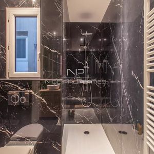 Property in Carre d'Argent