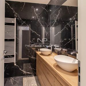 Property in Carre d'Argent