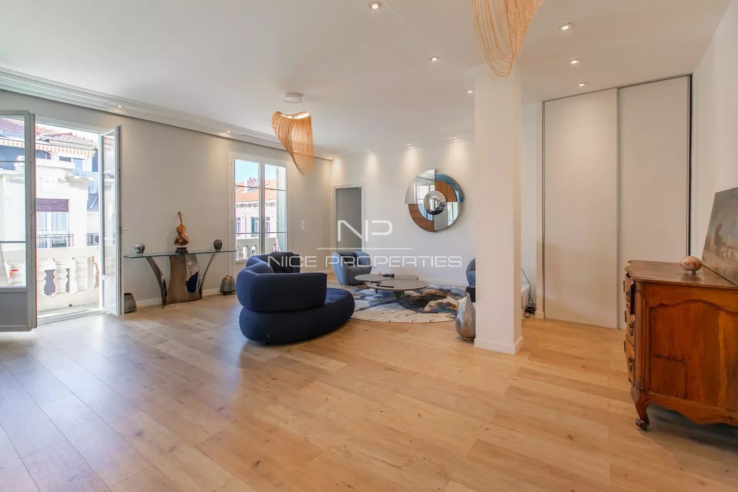 Property photo in Carre d'Argent