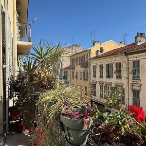 Property in Carre d'Or