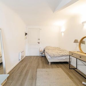 Property in Carre d'Or