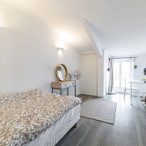 Property in Carre d'Or