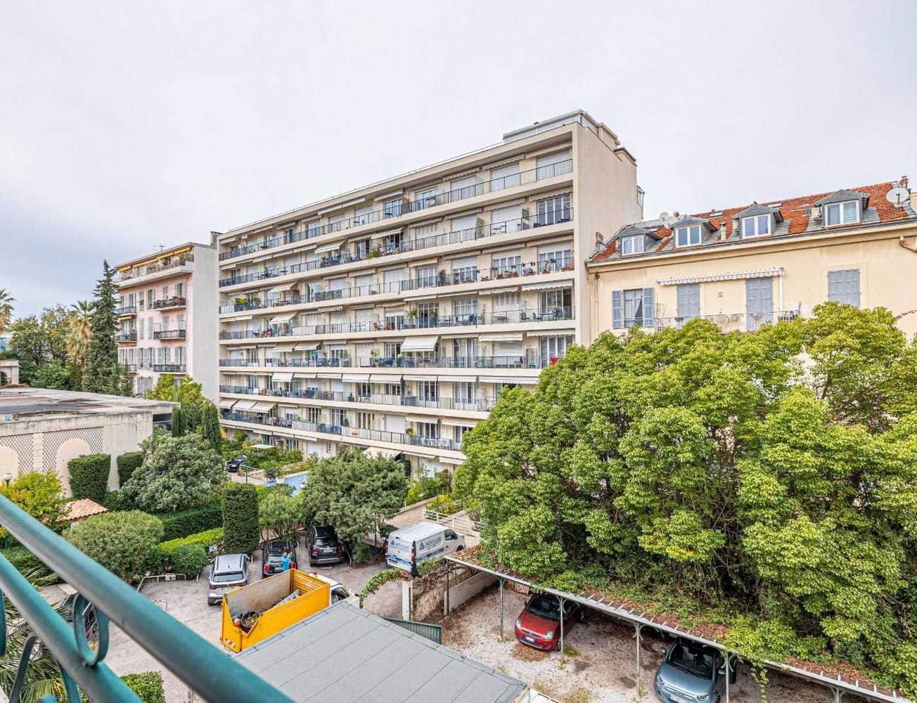 Property photo in Carre d'Or