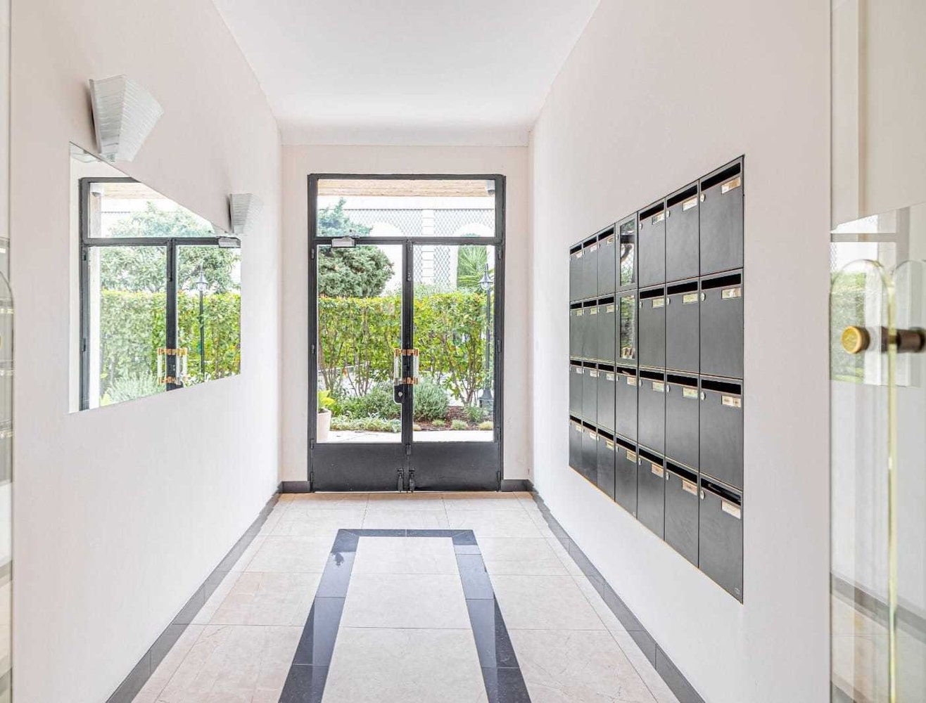 Property photo in Carre d'Or