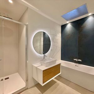 Property in Carre d'Or