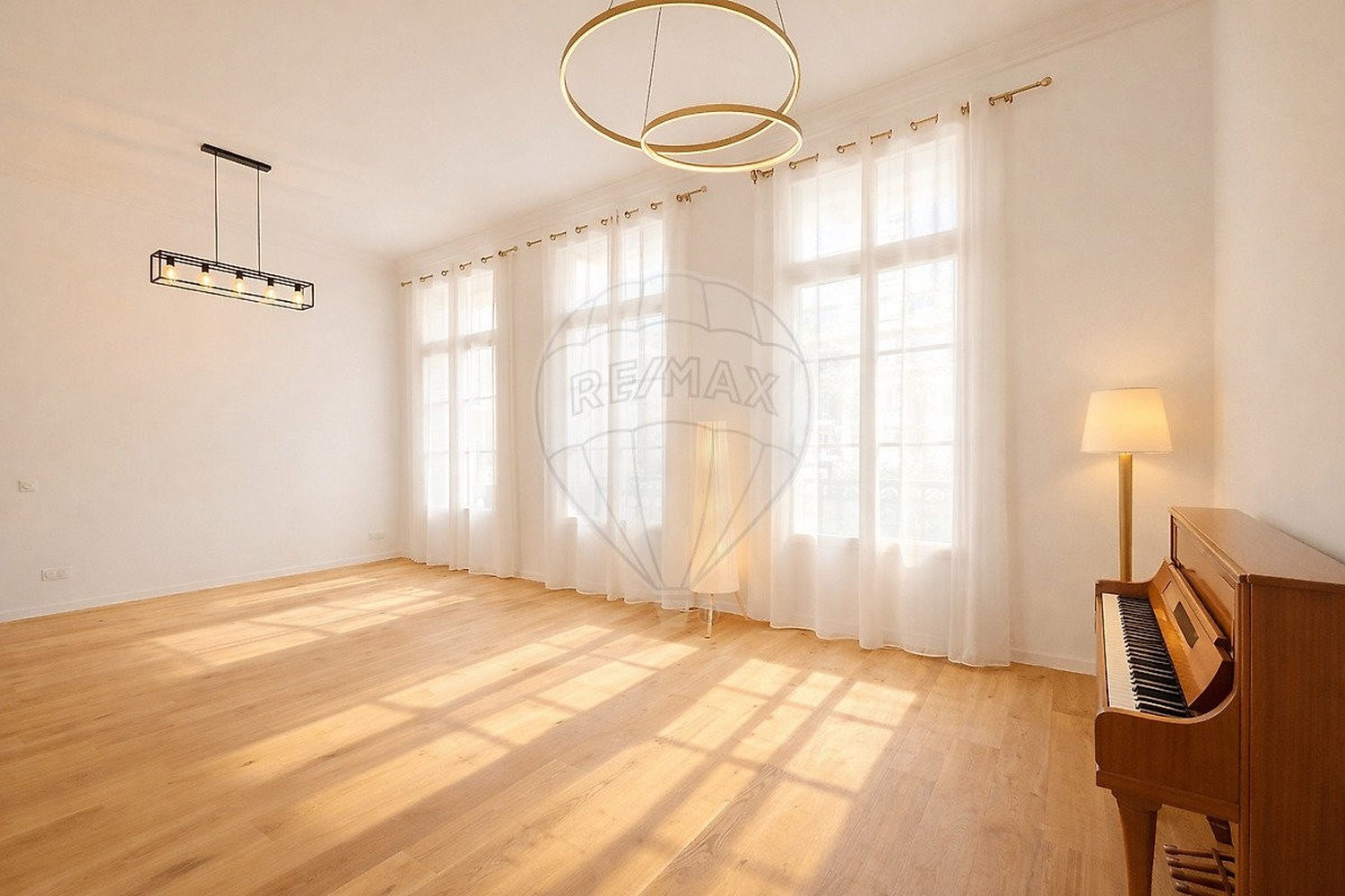 Property photo in Carre d'Or