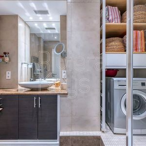 Property in Carre d'Or