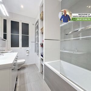 Property in Carre d'Or