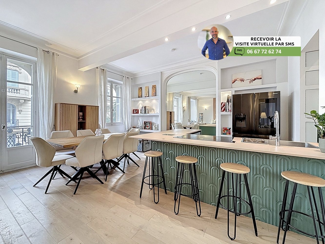 Property photo in Carre d'Or