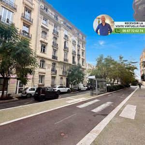 Property in Carre d'Or