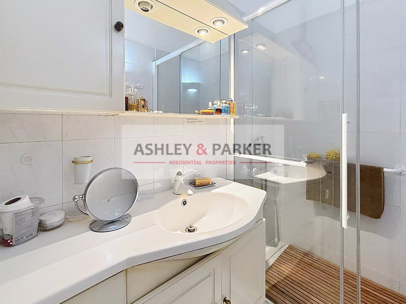 Property photo in Carre d'Or