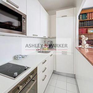 Property in Carre d'Or