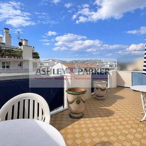 Property in Carre d'Or