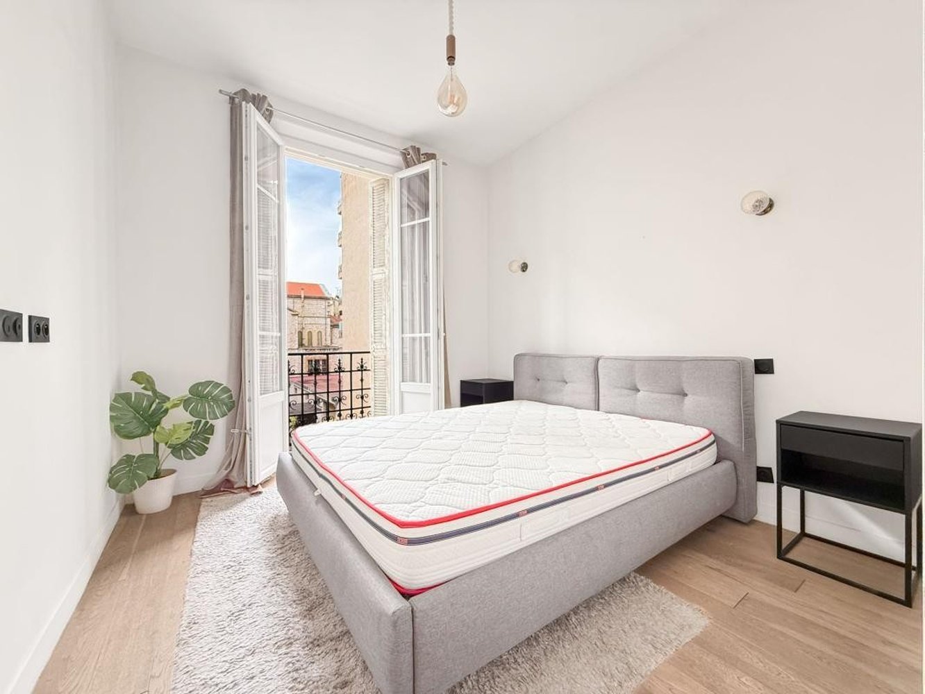 Property photo in Carre d'Or