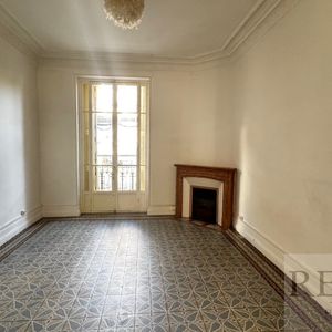 Property in Carre d'Or