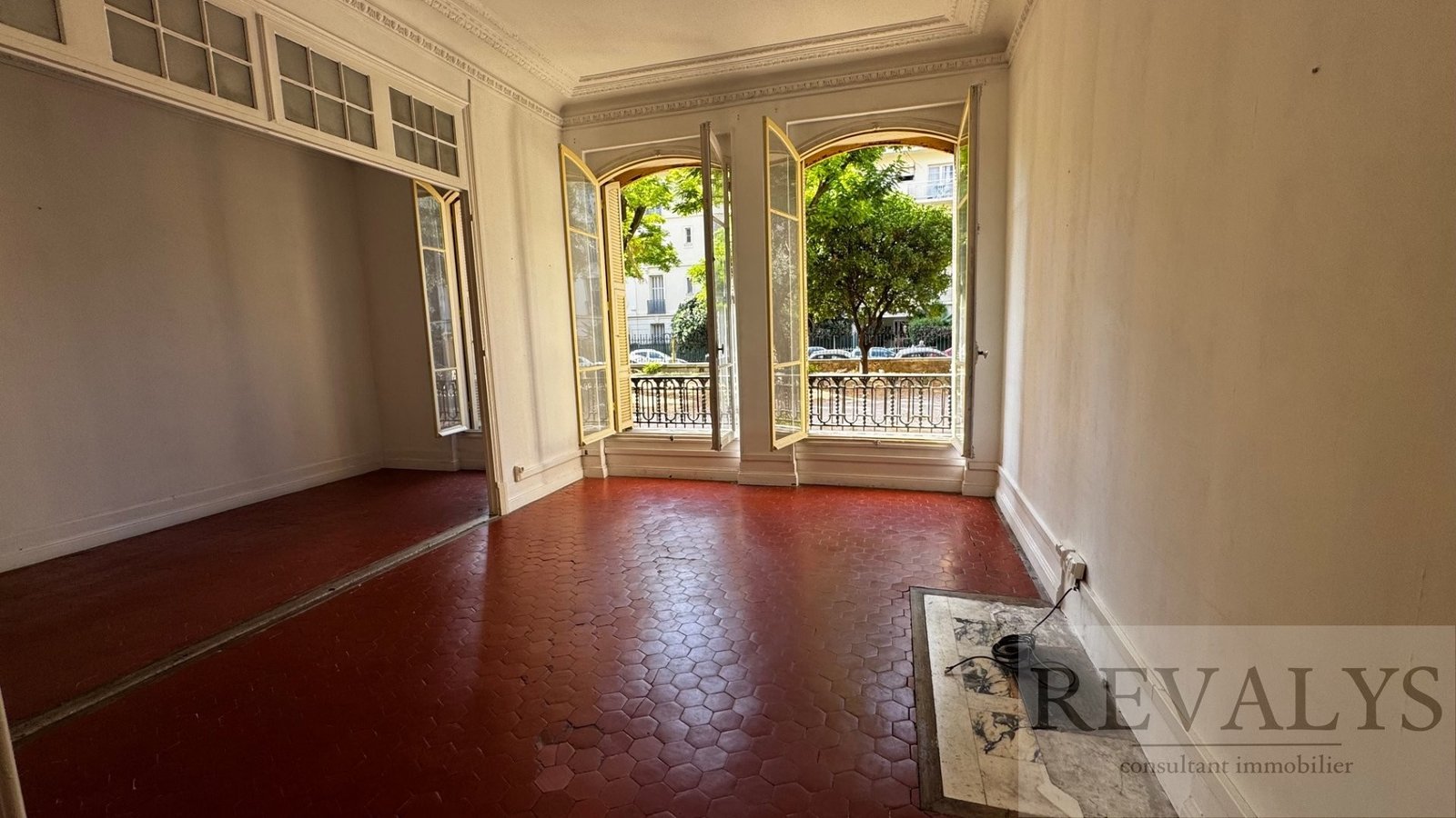 Property photo in Carre d'Or