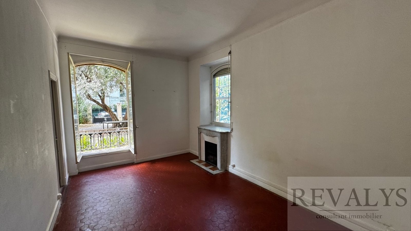 Property photo in Carre d'Or