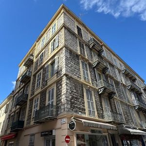 Property in Carre d'Or