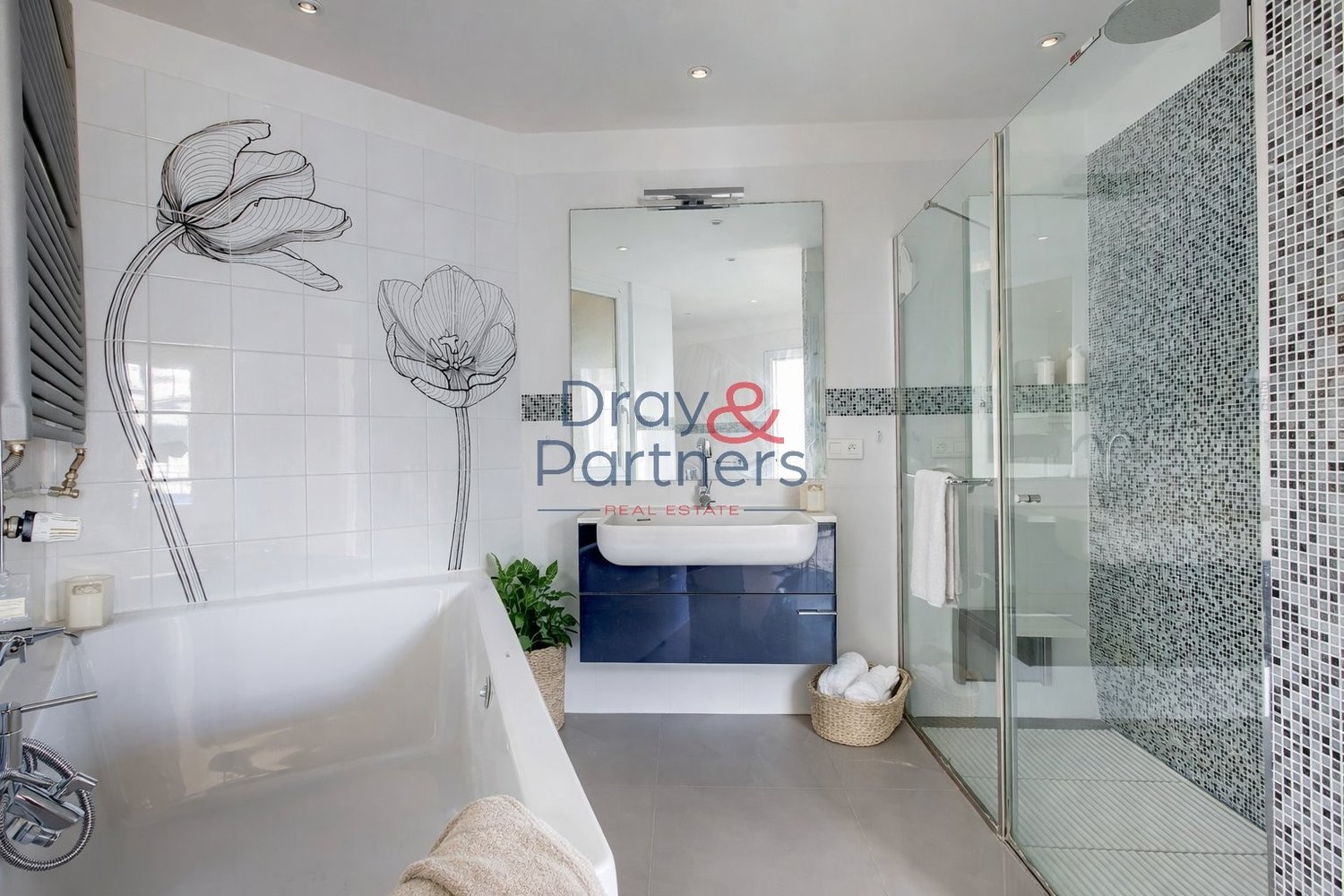 Property photo in Carre d'Or