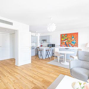 Property in Carre d'Or