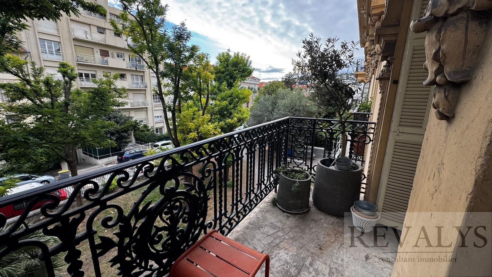 Property photo in Carre d'Or