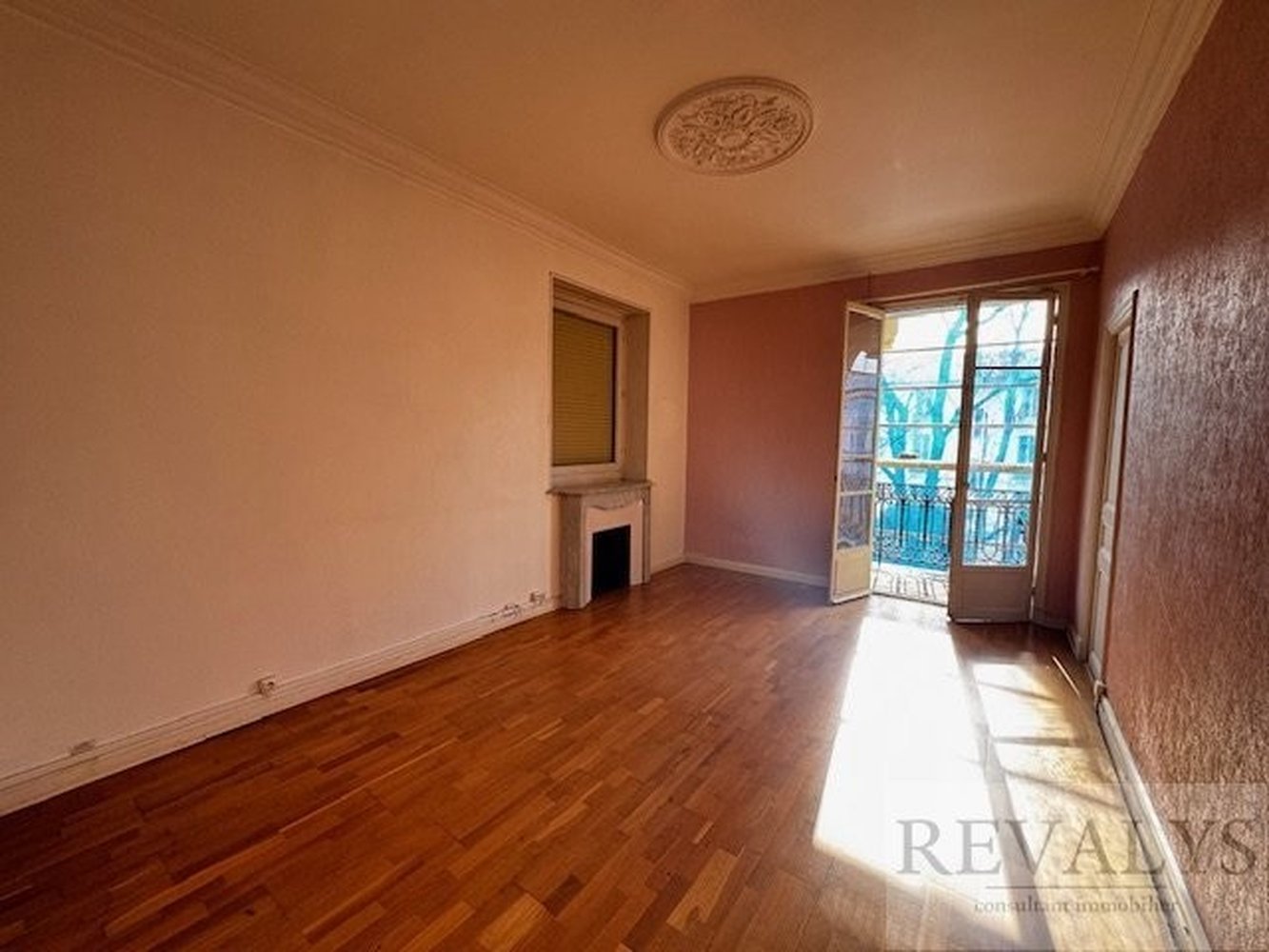 Property photo in Carre d'Or