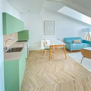 Property in Carre d'Or