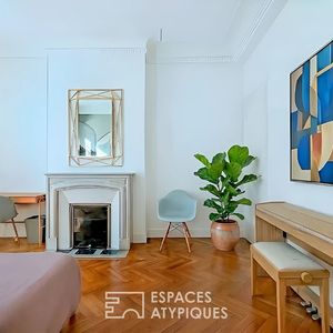 Property in Carre d'Or