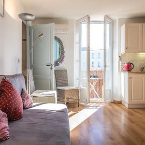 Property in Carre d'Or