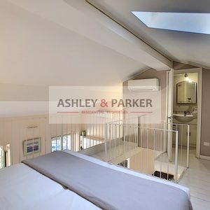 Property in Carre d'Or