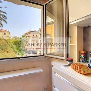 Property in Carre d'Or