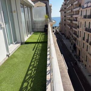 Property in Carre d'Or