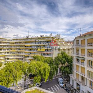 Property in Carre d'Or