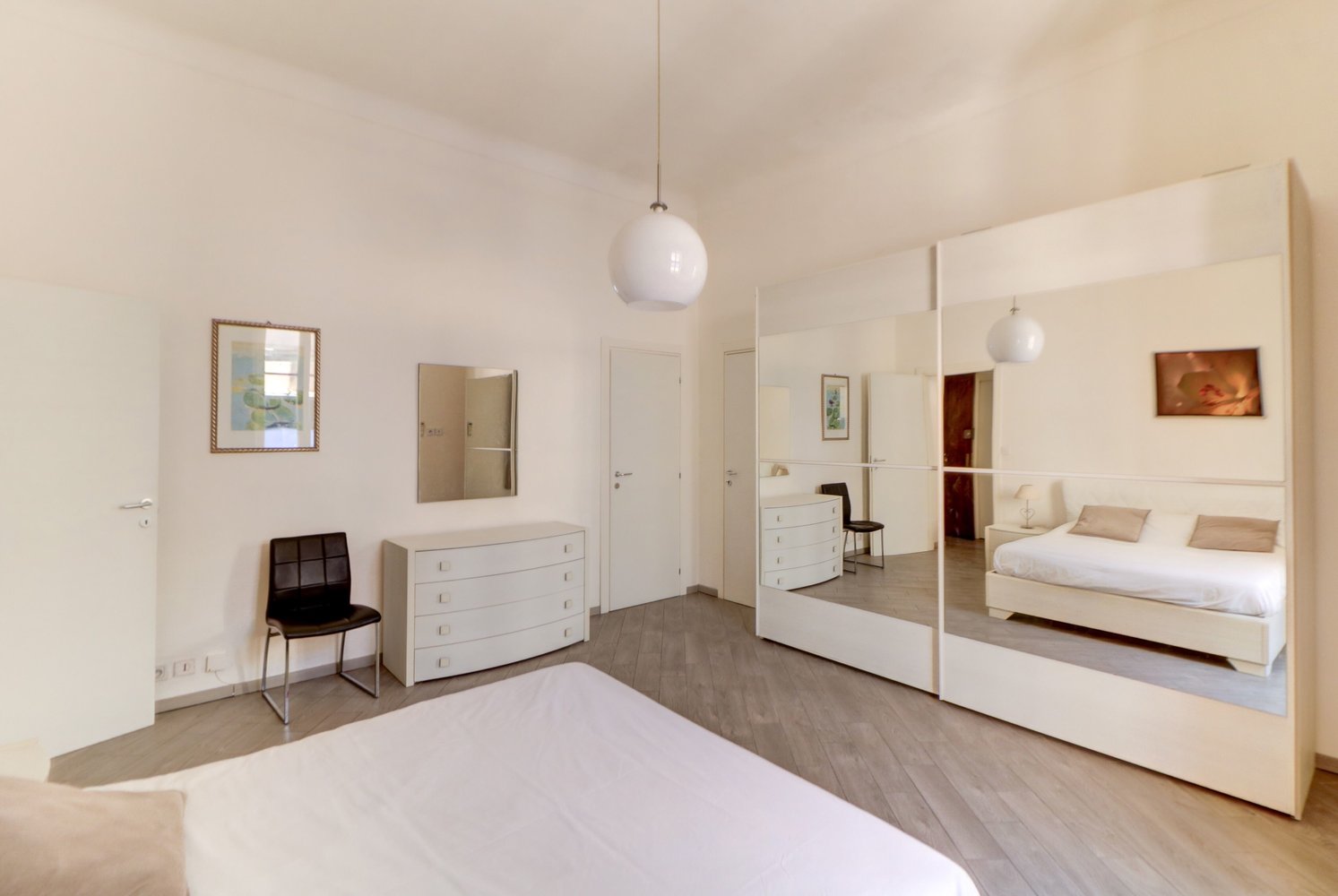 Property photo in Carre d'Or