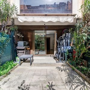 Property in Carre d'Or