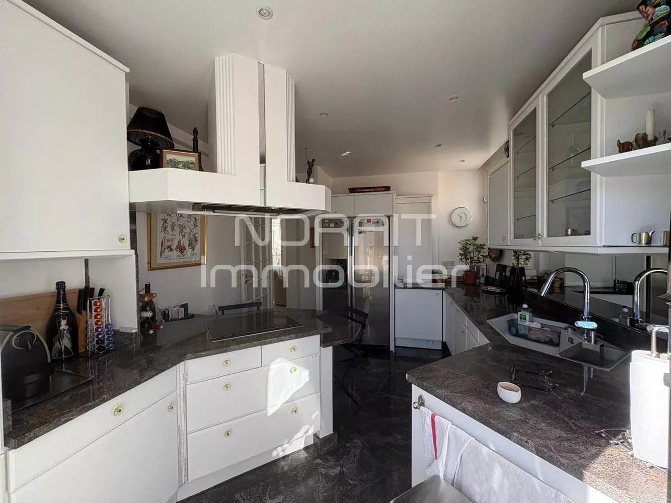 Property photo in Carre d'Or