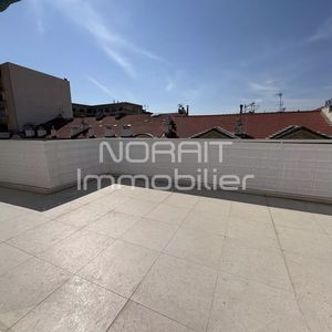 Property in Carre d'Or