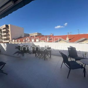 Property in Carre d'Or