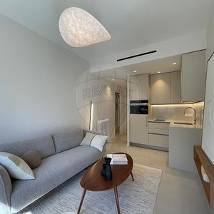 Property in Carre d'Or