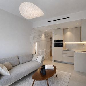 Property in Carre d'Or