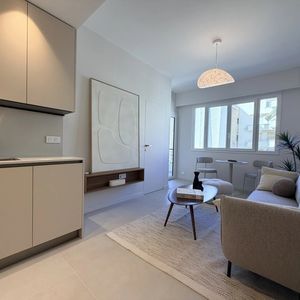 Property in Carre d'Or