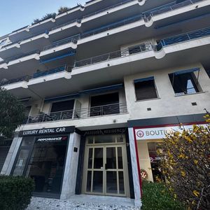 Property in Carre d'Or