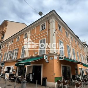 Property in Carre d'Or