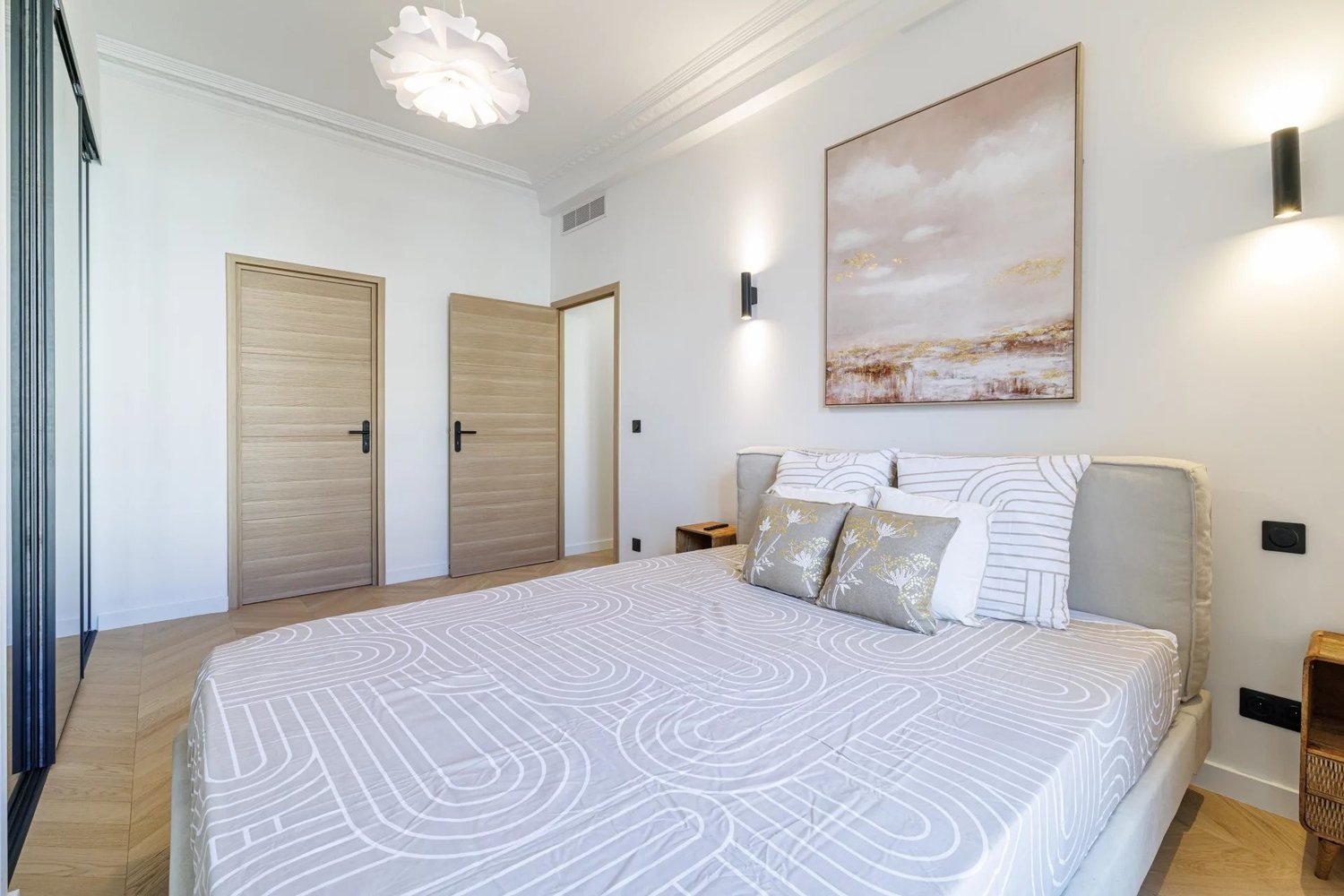 Property photo in Carre d'Or