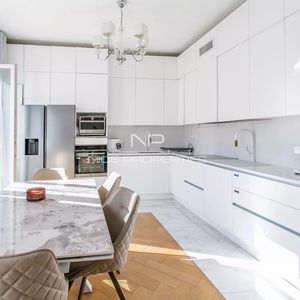 Property in Musicians Quarter