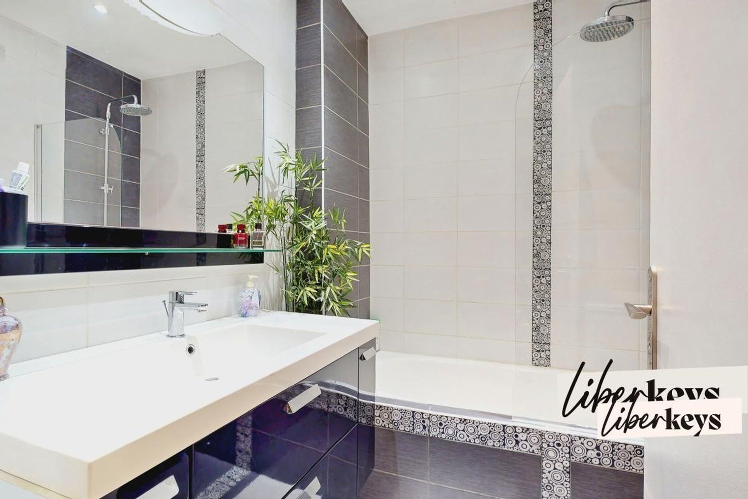 Property photo in Musicians Quarter