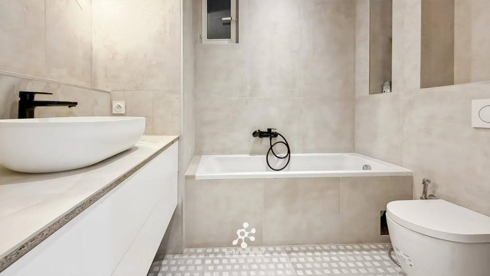 Property photo in Musicians Quarter